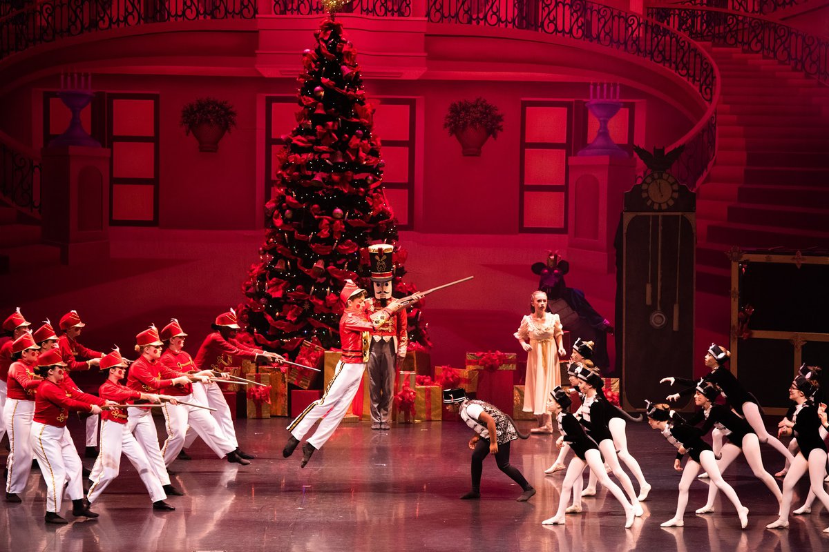 Step Aside Santa Claus... The Nutcracker is Coming to Town - Insite ...